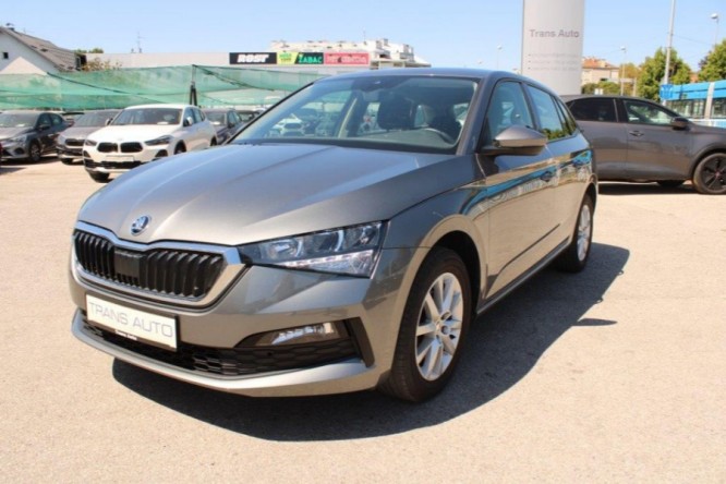 ŠKODA KAROQ FL Selection 1.5 TSI ACT