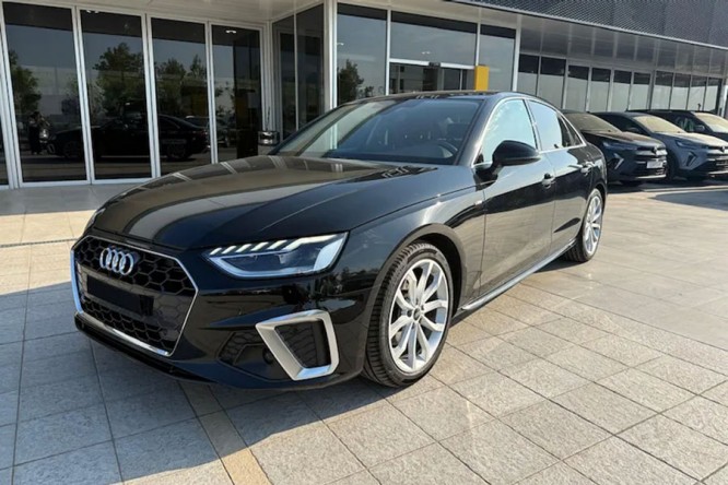AUDI A4 35TDI S tr S line+