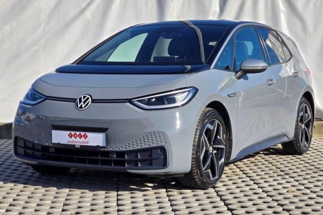  ŠKODA KAROQ 2.0 TDI DSG AMBITION