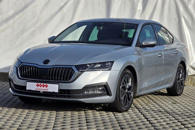  ŠKODA KAROQ 2.0 TDI DSG AMBITION