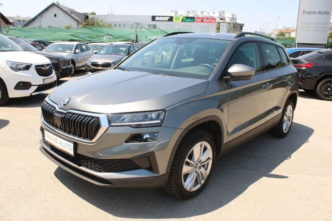 ŠKODA KAROQ FL Selection 1.5 TSI ACT