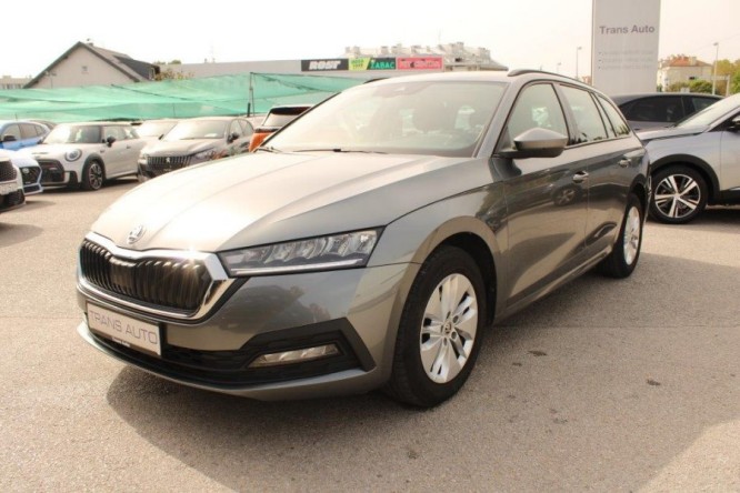 ŠKODA KAROQ FL Selection 1.5 TSI ACT