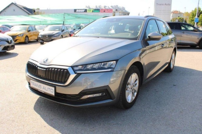 ŠKODA KAROQ FL Selection 1.5 TSI ACT