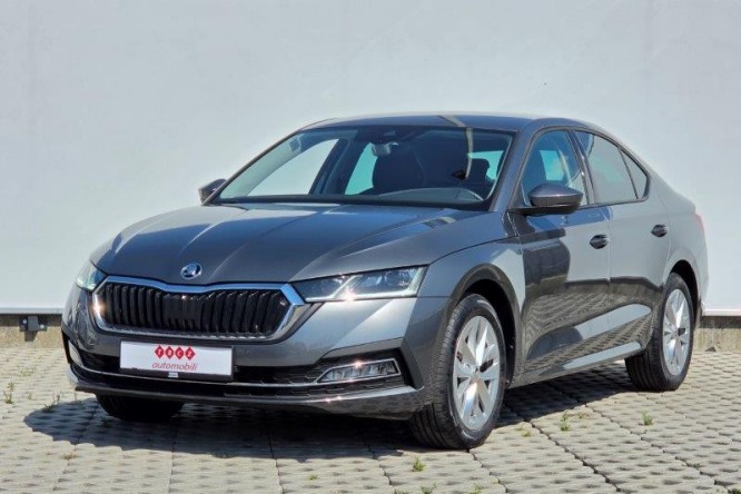 ŠKODA KAROQ FL Selection 1.5 TSI ACT