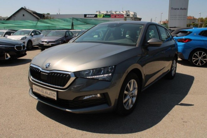 ŠKODA KAROQ FL Selection 1.5 TSI ACT