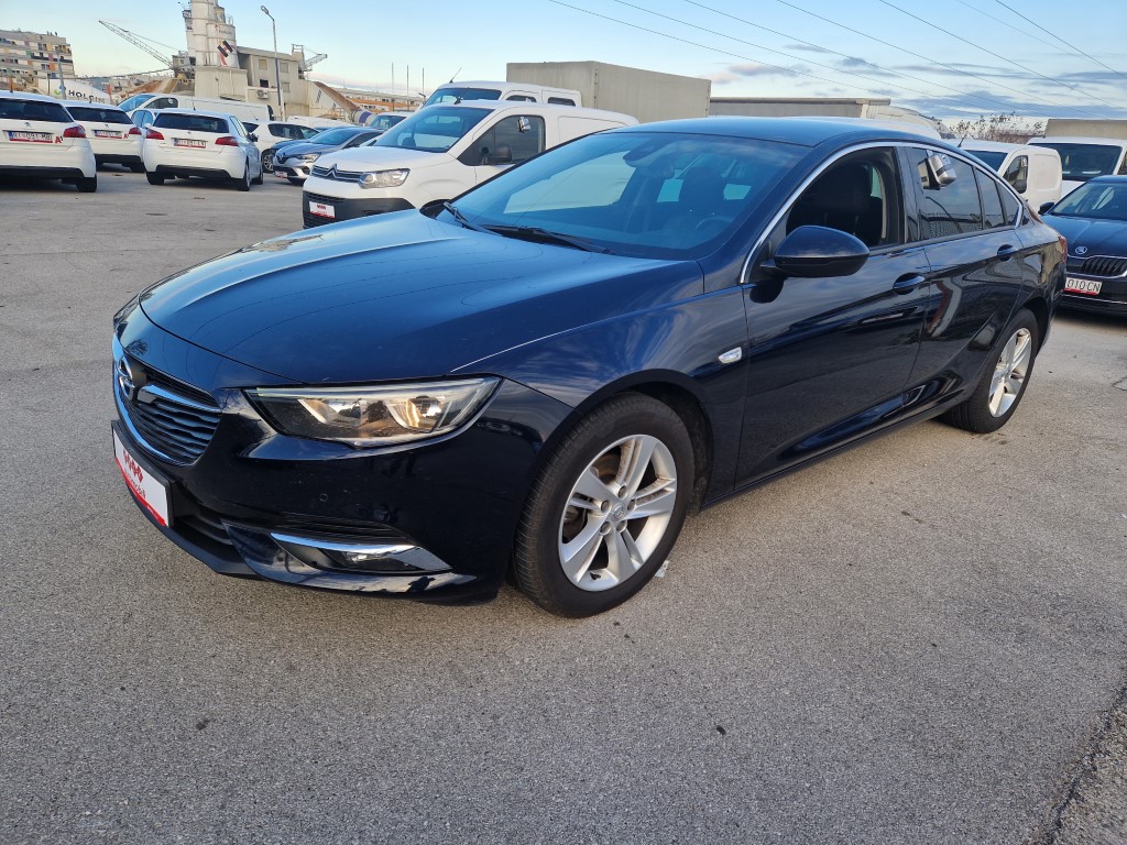 OPEL INSIGNIA 1.6 CDTI GRAND SPORT
